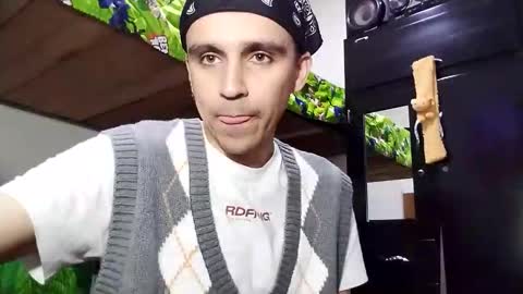 Snapshot of danylano chatting on February 8, 2026, 8:45 pm Daniel online show from February 8, 2026, 8:45 pm