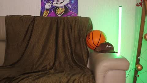 Snapshot of danyx__ chatting on February 18, 2026, 6:20 am Dany online show from February 18, 2026, 6:20 am