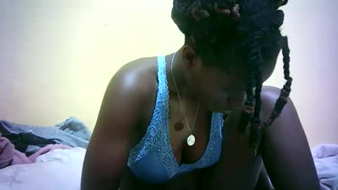 daphne online show from April 22, 2026, 11:56 am