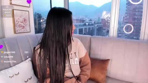 daphne_chers online show from February 14, 2025, 9:53 pm