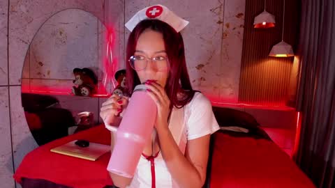 Daphne online show from February 3, 2025, 2:45 pm