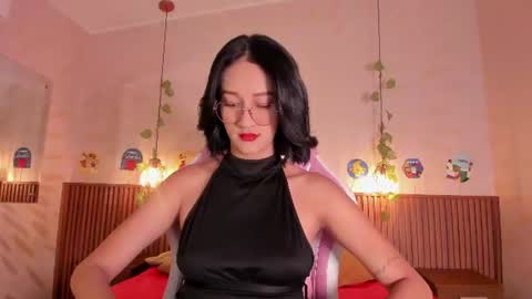 Snapshot of daphne_courtis chatting on July 3, 2026, 3:13 am Daphne online show from July 3, 2026, 3:13 am
