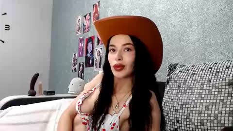 Daphne Darkthorn online show from October 18, 2025, 3:09 am