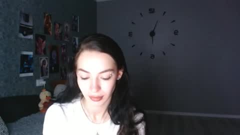 Daphne Darkthorn online show from October 21, 2025, 2:56 am