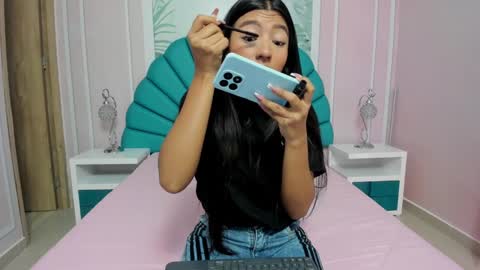 Daphne  online show from January 13, 2025, 11:30 am