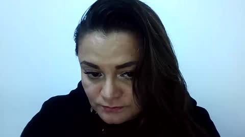 dapnne online show from October 28, 2025, 6:54 pm