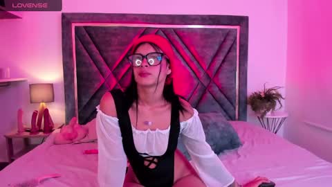 Daphne online show from February 12, 2025, 12:01 pm