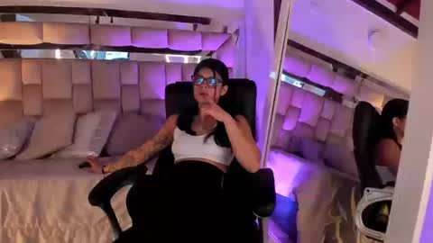 Daphne online show from September 11, 2025, 12:38 pm