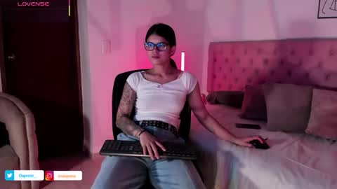 Daphne online show from November 30, 2025, 11:58 am