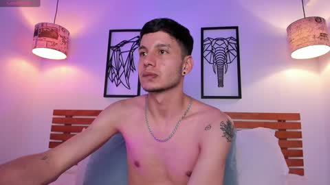 Darek latin boy online show from December 21, 2024, 2:41 am