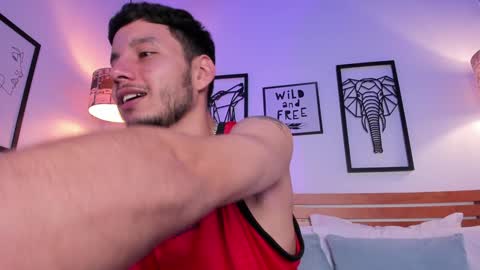 Darek latin boy online show from January 28, 2025, 9:40 pm