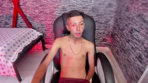 Darikson online show from December 4, 2025, 6:49 pm