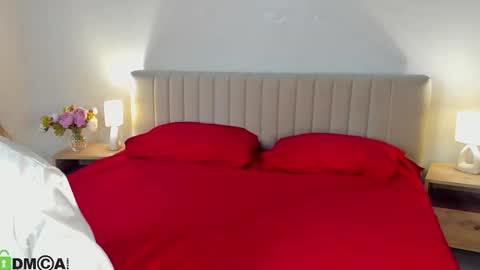 Your Cutie  online show from December 5, 2025, 4:10 am