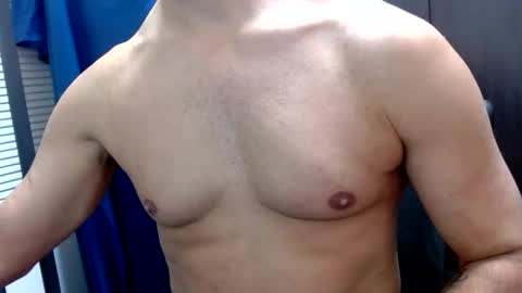 Snapshot of daringdee75 chatting on December 15, 2025, 11:47 am DaringDee75 online show from December 15, 2025, 11:47 am