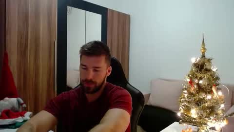 darius_94 online show from December 5, 2025, 5:27 am