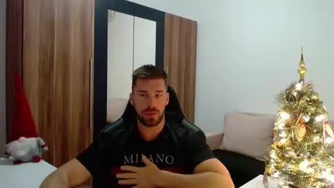 Snapshot of darius_94 chatting on December 19, 2025, 5:47 am darius_94 online show from December 19, 2025, 5:47 am