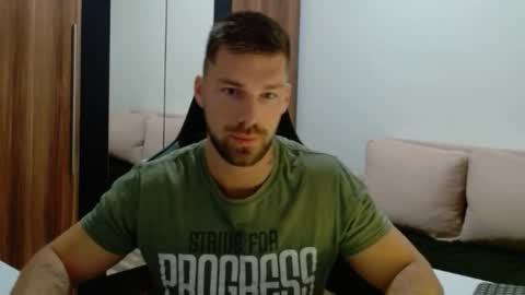 Snapshot of darius_94 chatting on January 18, 2026, 5:55 am darius_94 online show from January 18, 2026, 5:55 am