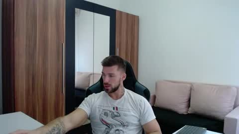 Snapshot of darius_94 chatting on March 2, 2026, 7:15 am darius_94 online show from March 2, 2026, 7:15 am