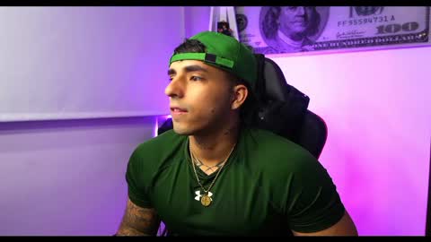 Darius Phoenix  online show from February 12, 2025, 4:54 am