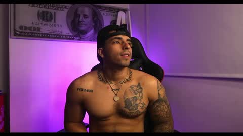 Darius Phoenix  online show from February 15, 2025, 8:11 am