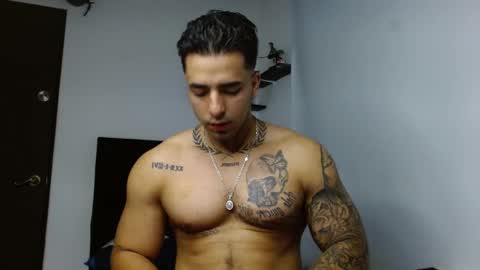 Darius Phoenix  online show from February 1, 2026, 3:16 am