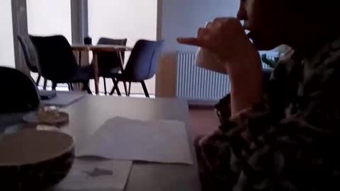 dxd69 online show from February 26, 2026, 4:06 pm