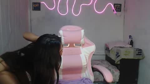 dark_angel143 online show from September 24, 2025, 7:55 am