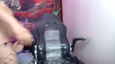 dark_doll5 online show from January 16, 2025, 10:02 pm