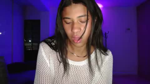 Sofia online show from October 21, 2025, 1:06 am