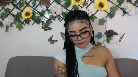 dark_flama online show from April 22, 2026, 12:24 am