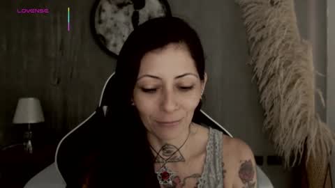 M I K A E L A online show from October 11, 2025, 12:36 pm