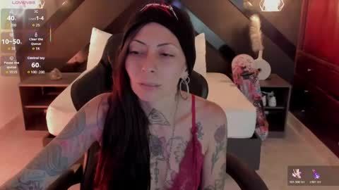 M I K A E L A online show from April 21, 2026, 8:55 pm