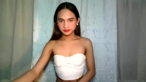 LIANNA online show from December 16, 2024, 12:59 am