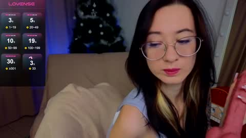 Lola online show from December 22, 2024, 9:44 am