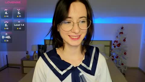 Lola online show from December 27, 2024, 3:59 pm