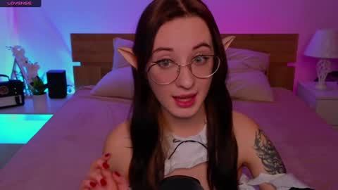 Lola online show from February 8, 2025, 9:56 am