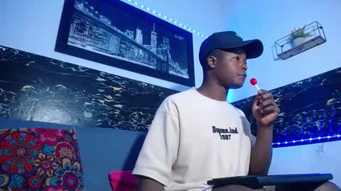 Chris  online show from October 15, 2025, 3:12 pm