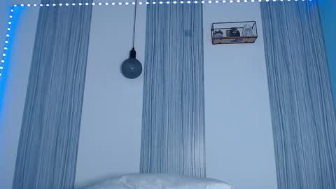 Chris  online show from December 3, 2025, 7:27 am