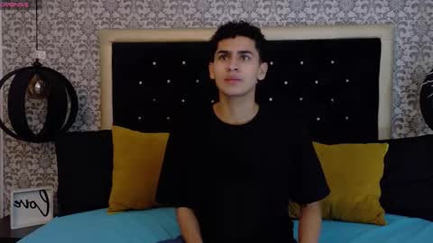 dark_sultan online show from March 4, 2026, 8:37 pm