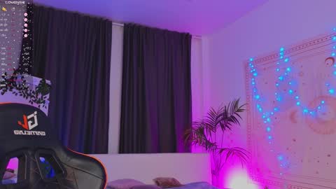 Vamp  online show from February 1, 2025, 3:19 am