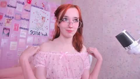 Alise online show from December 4, 2025, 7:39 am