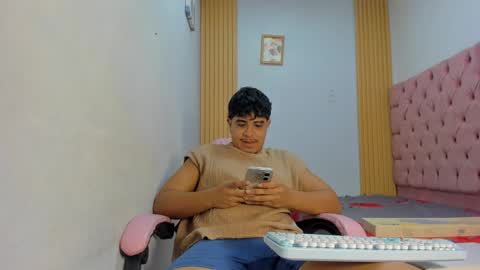 darkalphax01 online show from January 15, 2026, 2:16 am