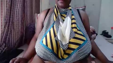 DarkBusty online show from September 26, 2025, 12:53 pm