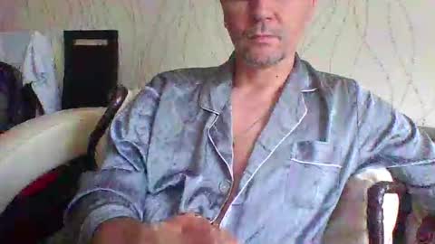 darkdeil online show from April 12, 2026, 9:47 am