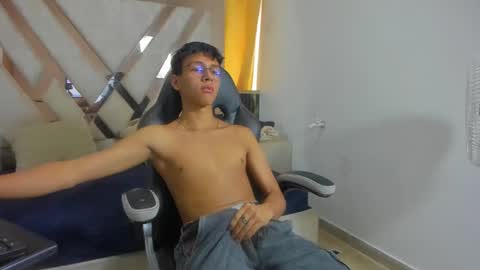 Darkjonss online show from November 21, 2025, 12:48 pm