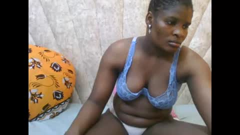 SHANICE online show from December 14, 2025, 10:09 am