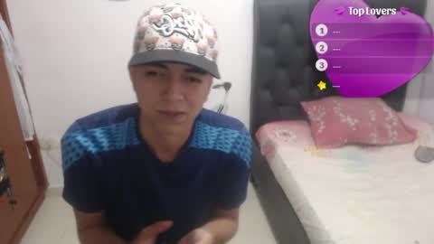 Snapshot of darkr_ider chatting on June 13, 2026, 8:40 pm darkr_ider online show from June 13, 2026, 8:40 pm