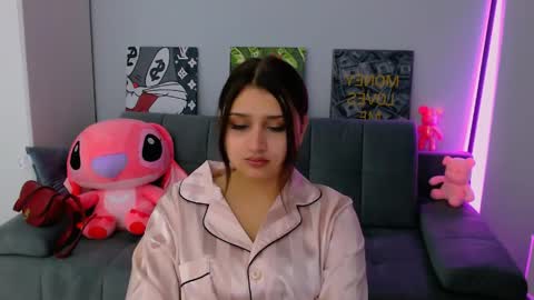 Amelie online show from April 9, 2026, 4:23 am