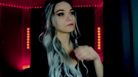 roseredgoddess online show from June 3, 2026, 2:47 am