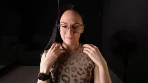 darkspark_ online show from November 24, 2025, 11:10 am